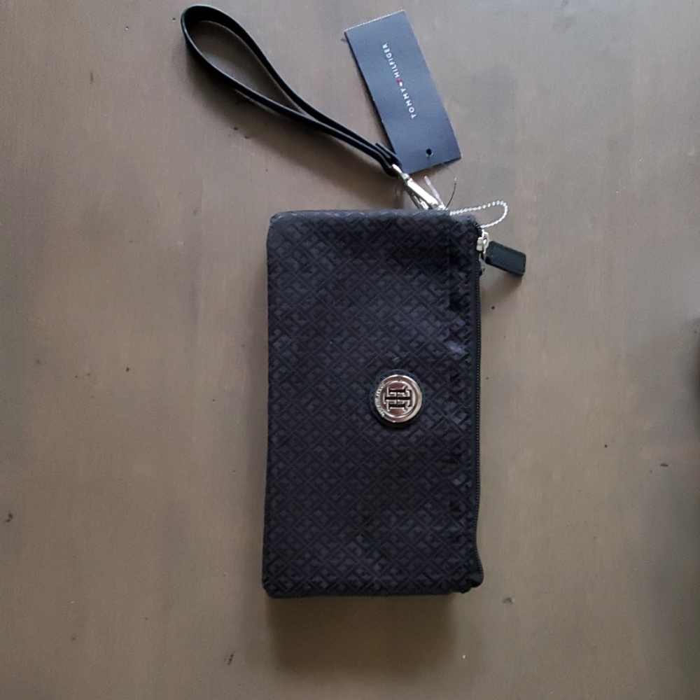 Tommy Hilfiger Wristlet